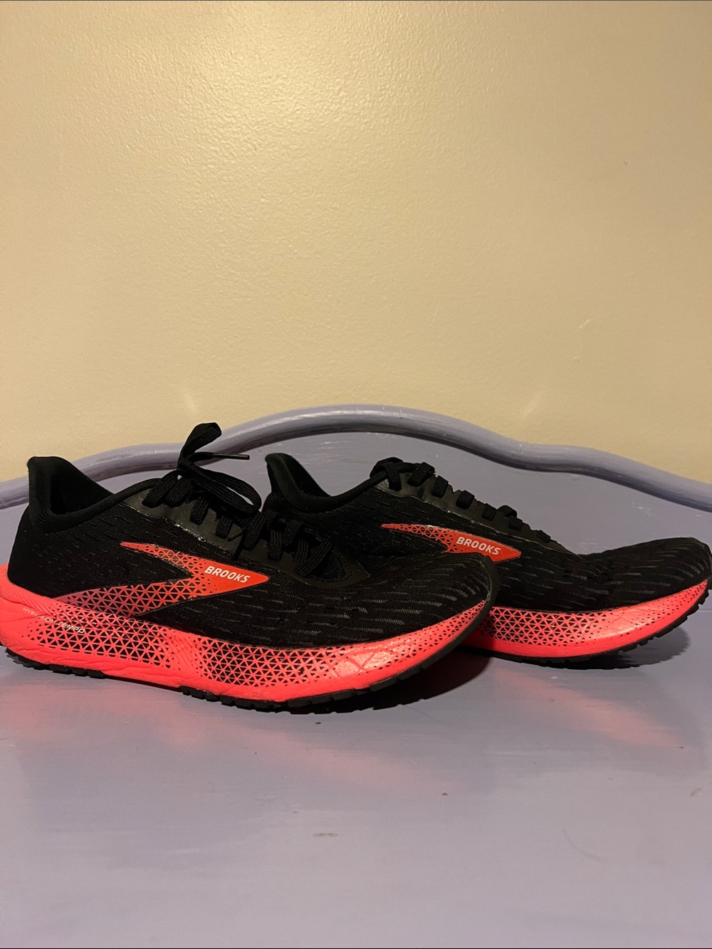 Brooks Hyperion Tempo Running Shoes Sz 8.5
